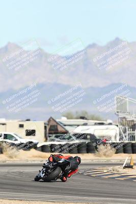 media/Nov-16-2025-Race Pace (Sun) [[8c5fa54630]]/Non Verified Riders (1st 20 Minutes)/4-Turn 16 (1116am)/